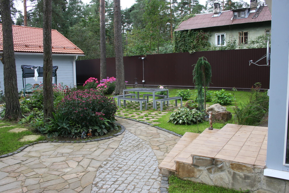 Реализация ландшафтного проекта в сосновом лесу