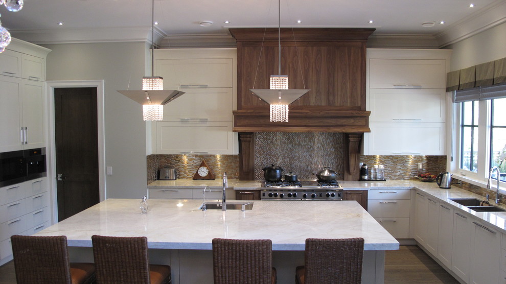 Kitchen - large transitional kitchen idea in Vancouver
