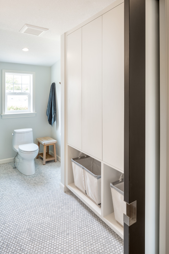 Inspiration for a small scandinavian master bathroom in Portland with open cabinets, light wood cabinets, wood benchtops, a one-piece toilet, gray tile, mosaic tile, white walls and mosaic tile floors.
