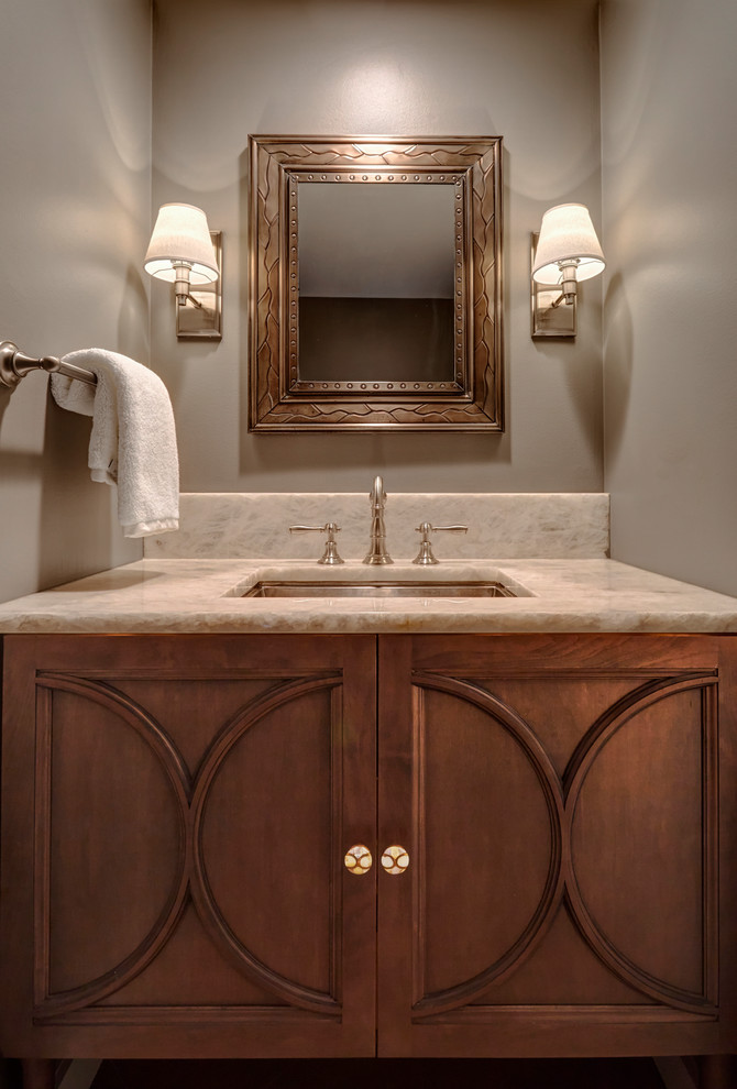 Transitional home design photo in Chicago