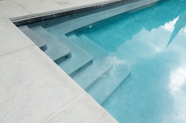 Custom Outdoor Living trendy-pool