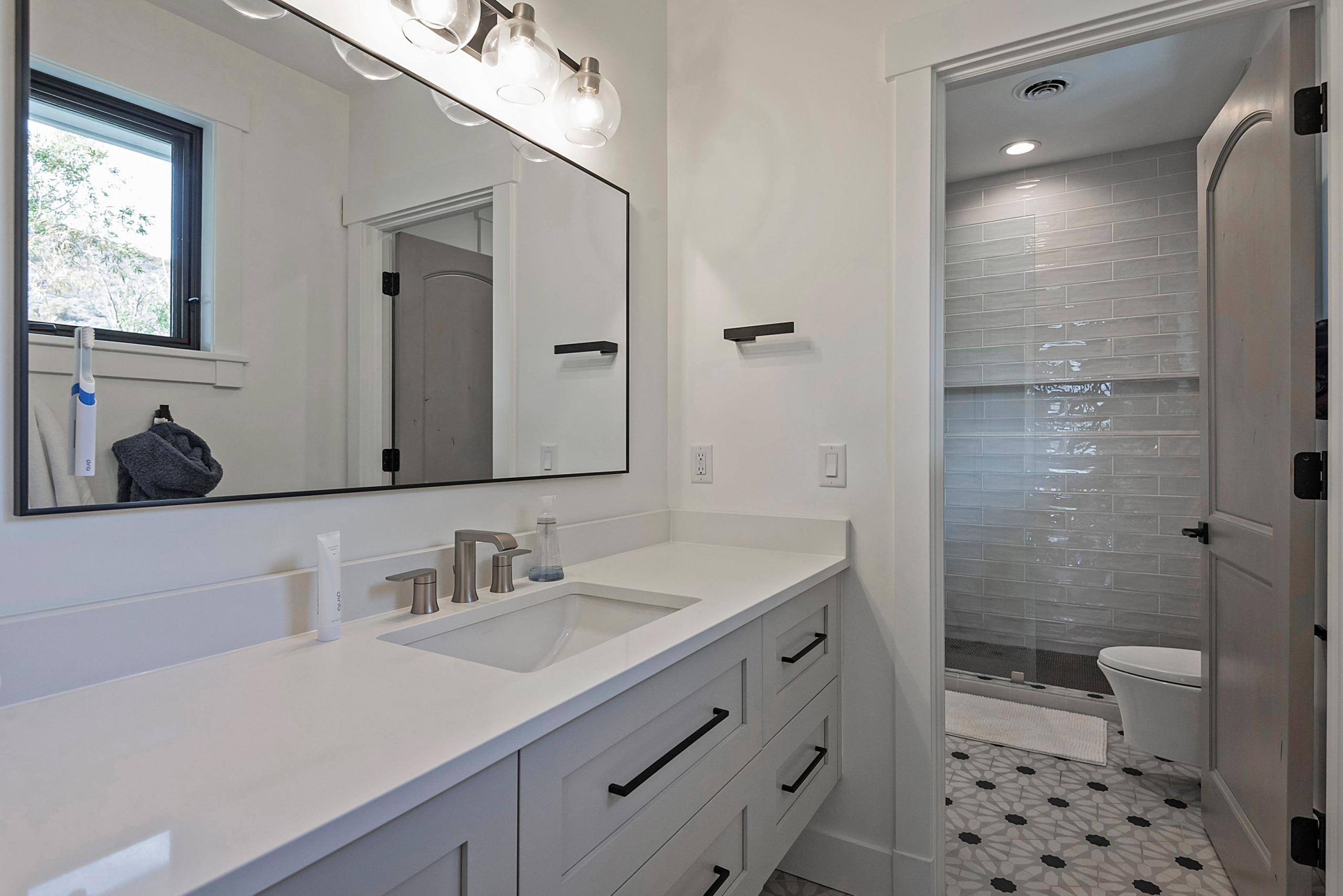 Prospecter Modern Beauty