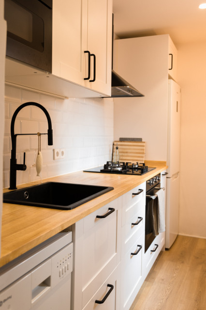 PREMI&Agrave; DE MAR mediterranean-kitchen