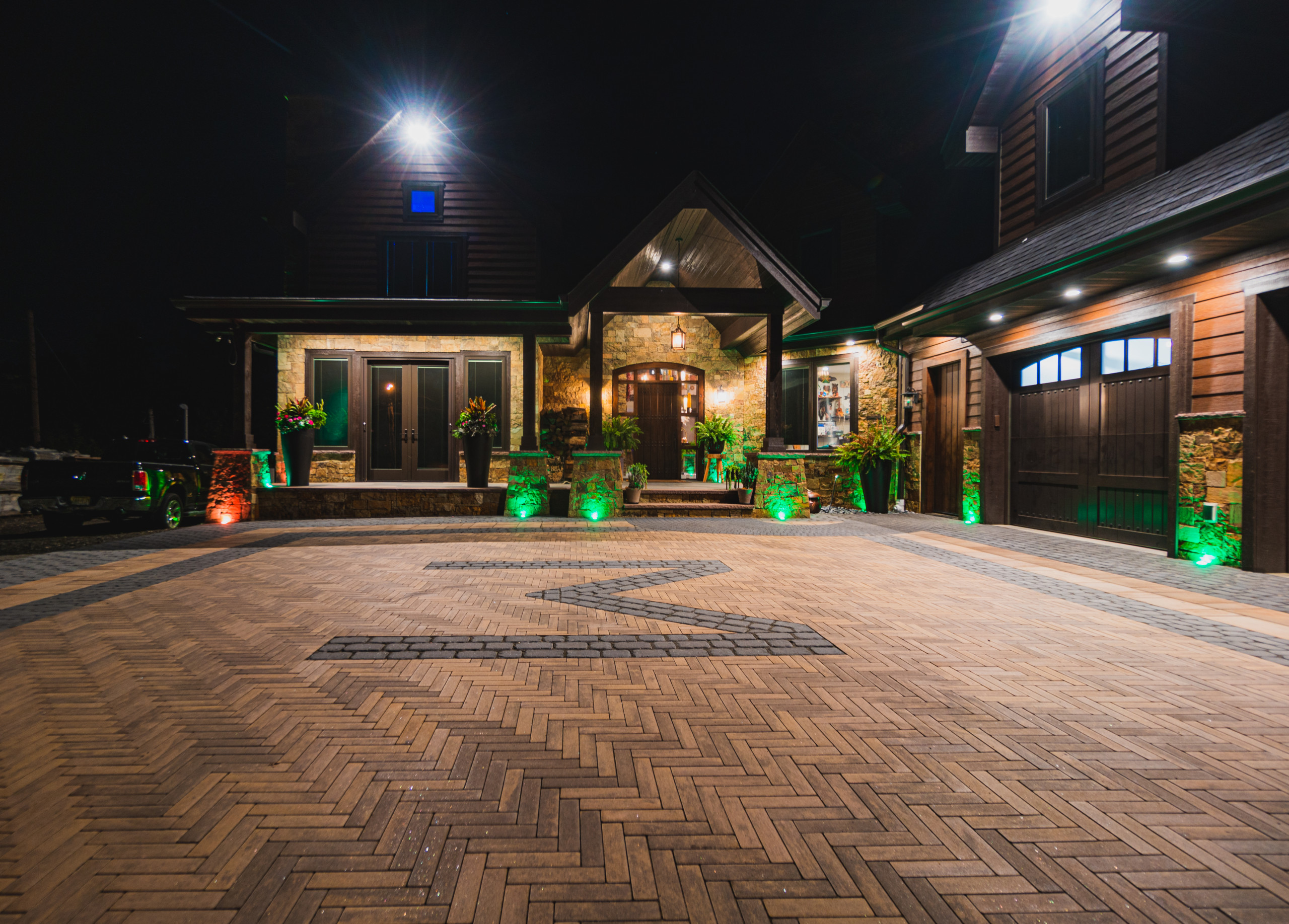 Award Winning Driveway Courtyard
