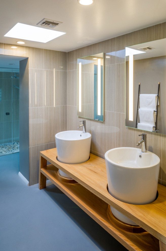 Example of a 1950s bathroom design in Phoenix