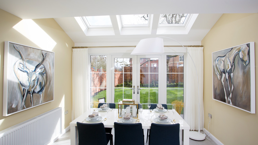This is an example of a contemporary kitchen in Manchester.