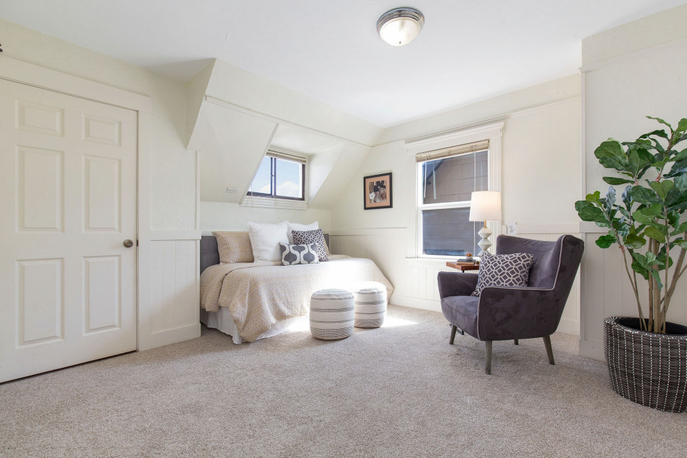 Example of an eclectic bedroom design in Seattle
