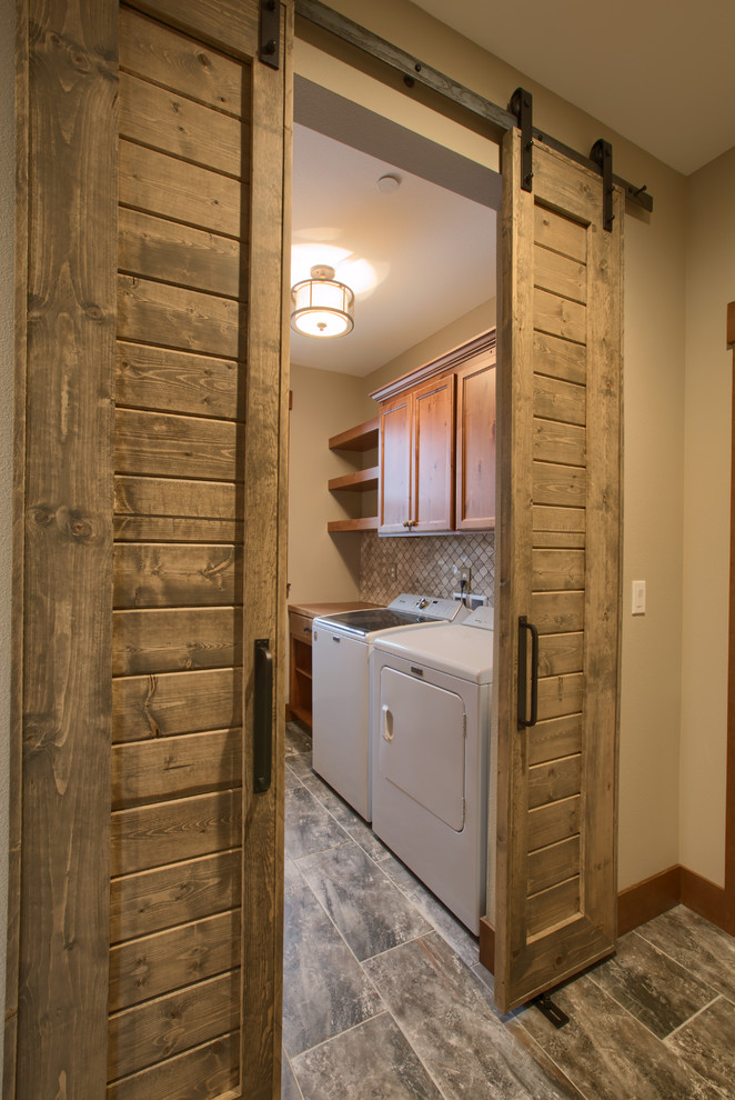 Home design - rustic home design idea in Seattle