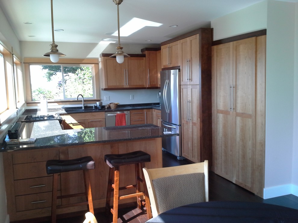 Kitchen - rustic kitchen idea in Seattle