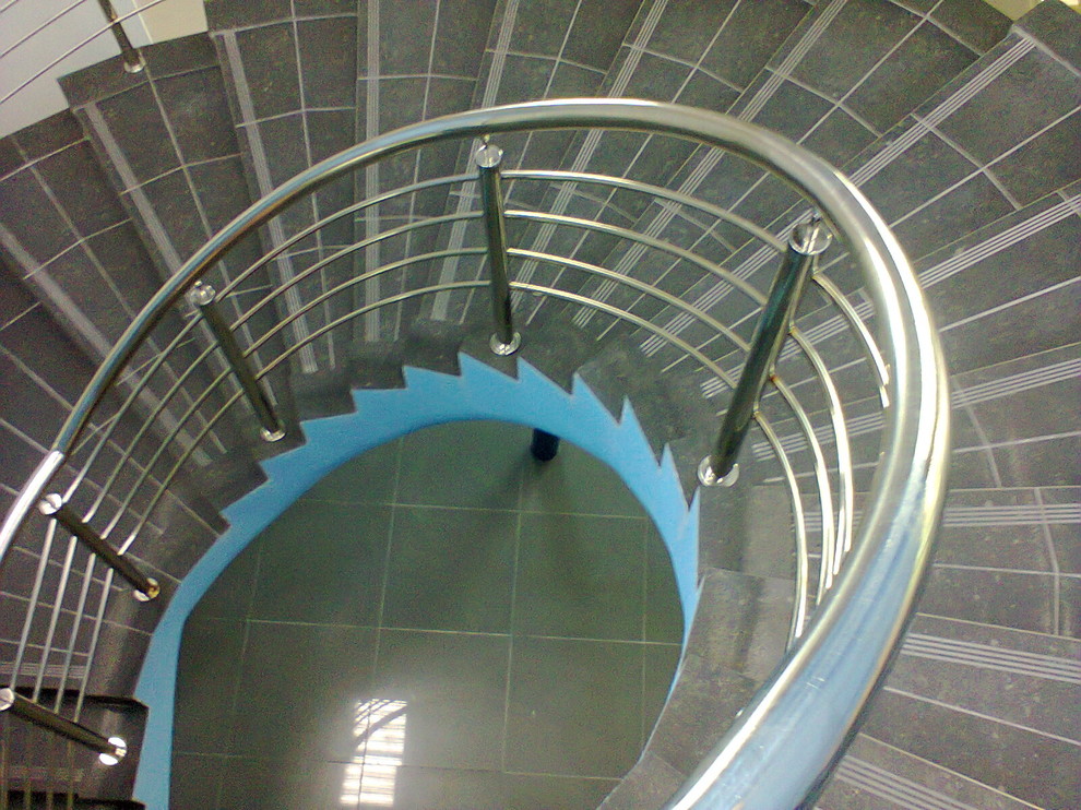 Перила из нержавейки в аквпарке.