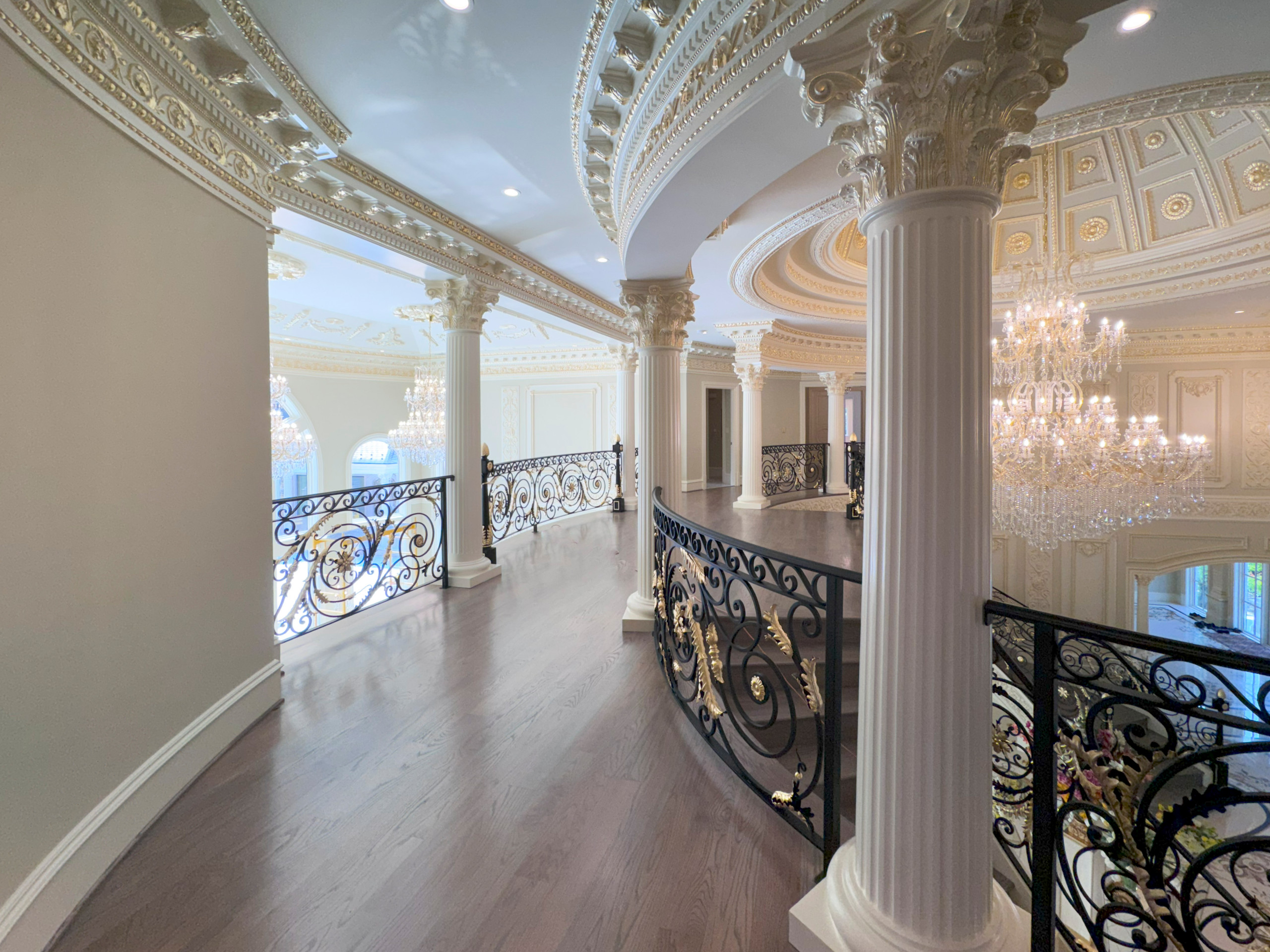 135_Vibrant Staircase with Touch of Historic Grandeur, Great Falls, VA 22066