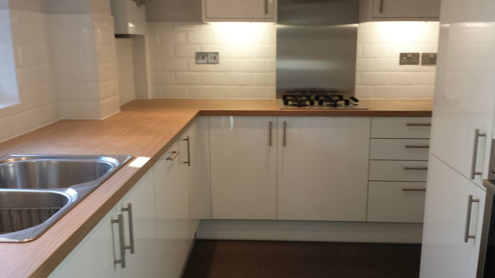 Contemporary kitchen in London.