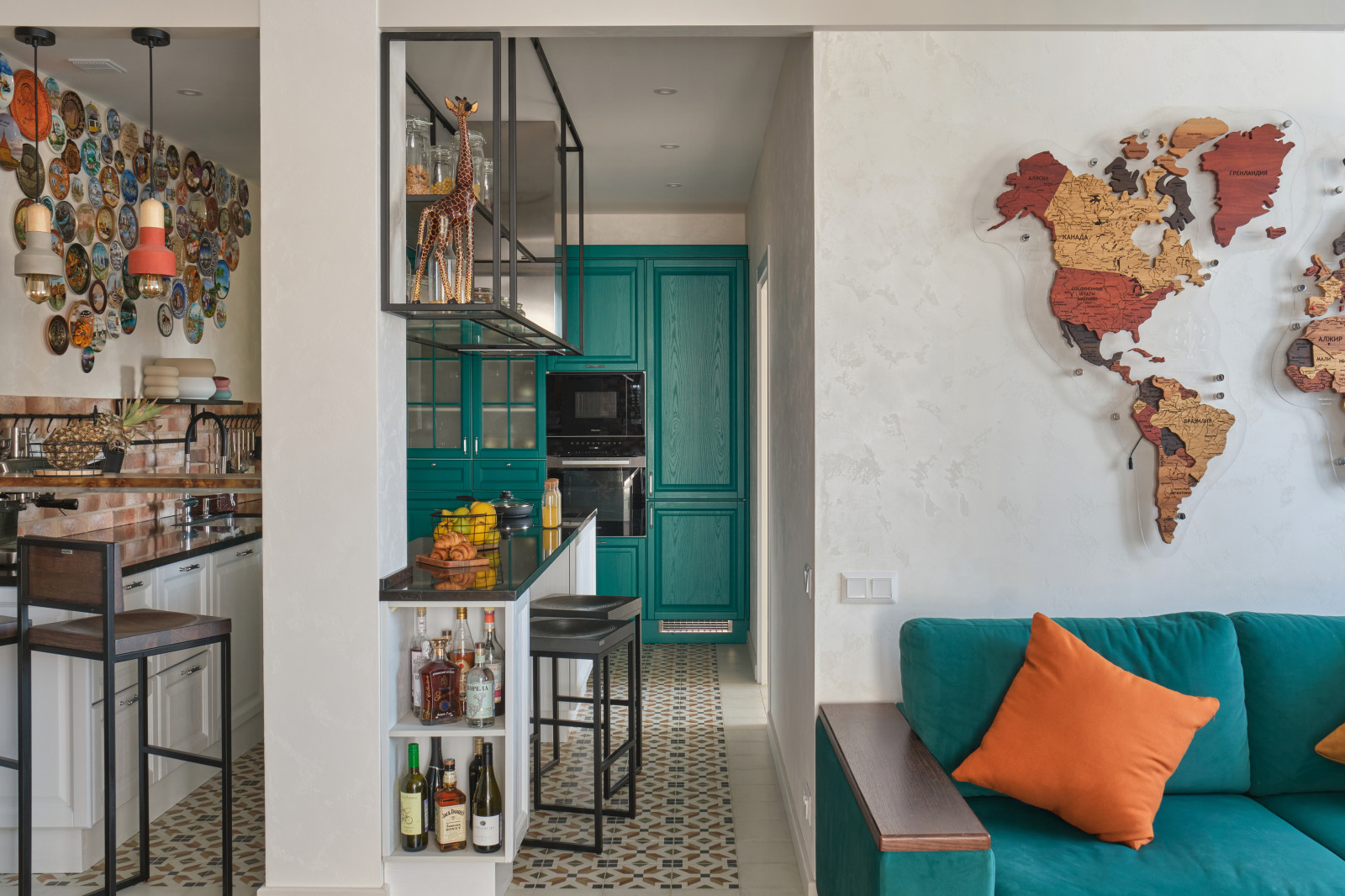 Яркий аутентичный интерьер