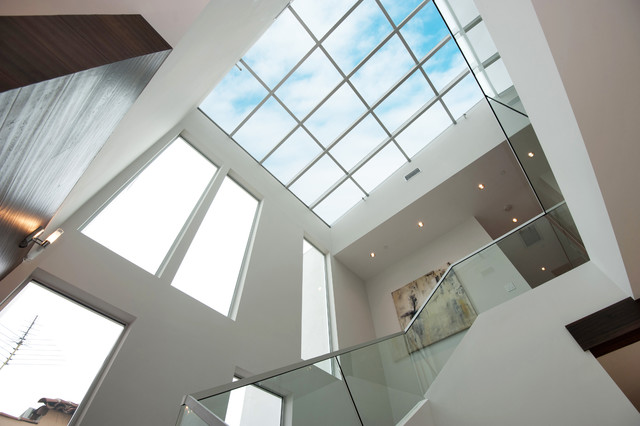 Colgate contemporary-trappa