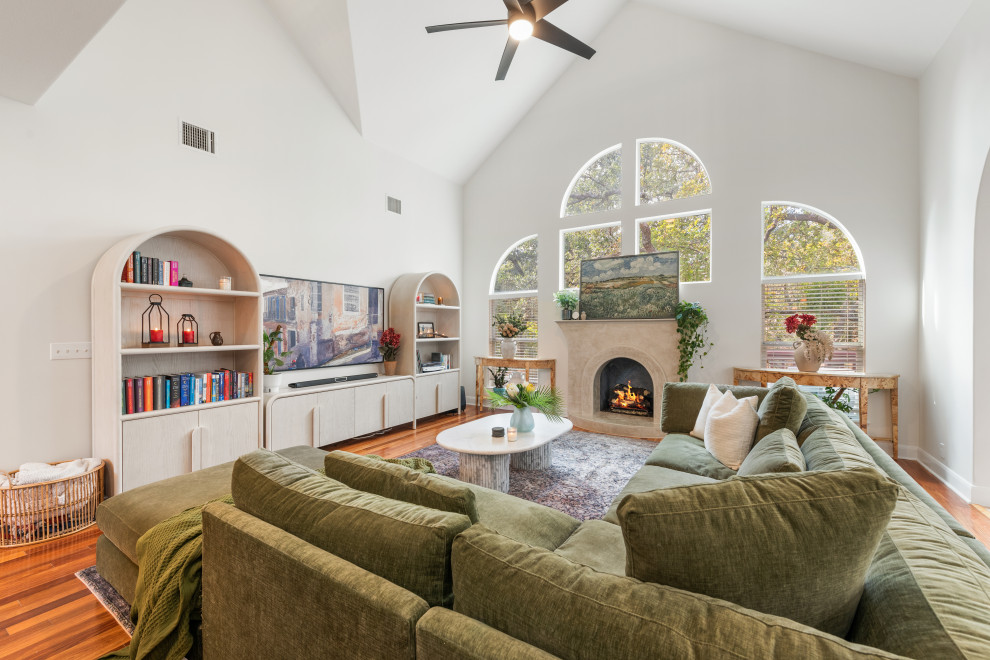 Cedar Park Eclectic-Cozy Living