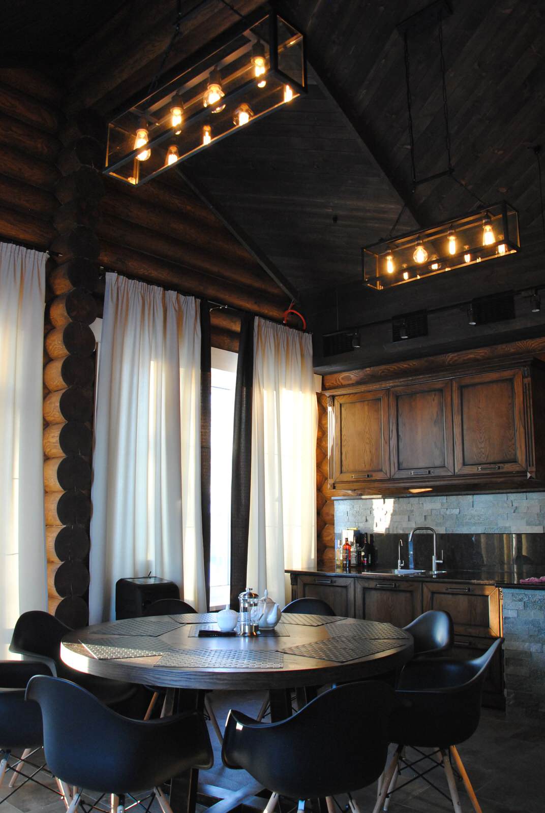 ДОМ из бревна в стило Лофт