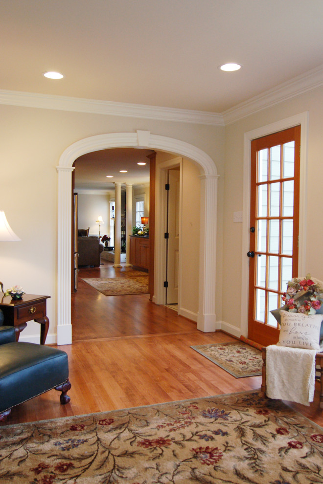 Design ideas for a traditional hallway in Raleigh.