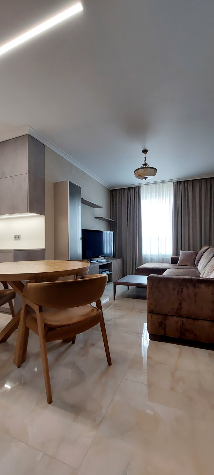 Первый Московский: двухкомнатная квартира 74 кв.м.