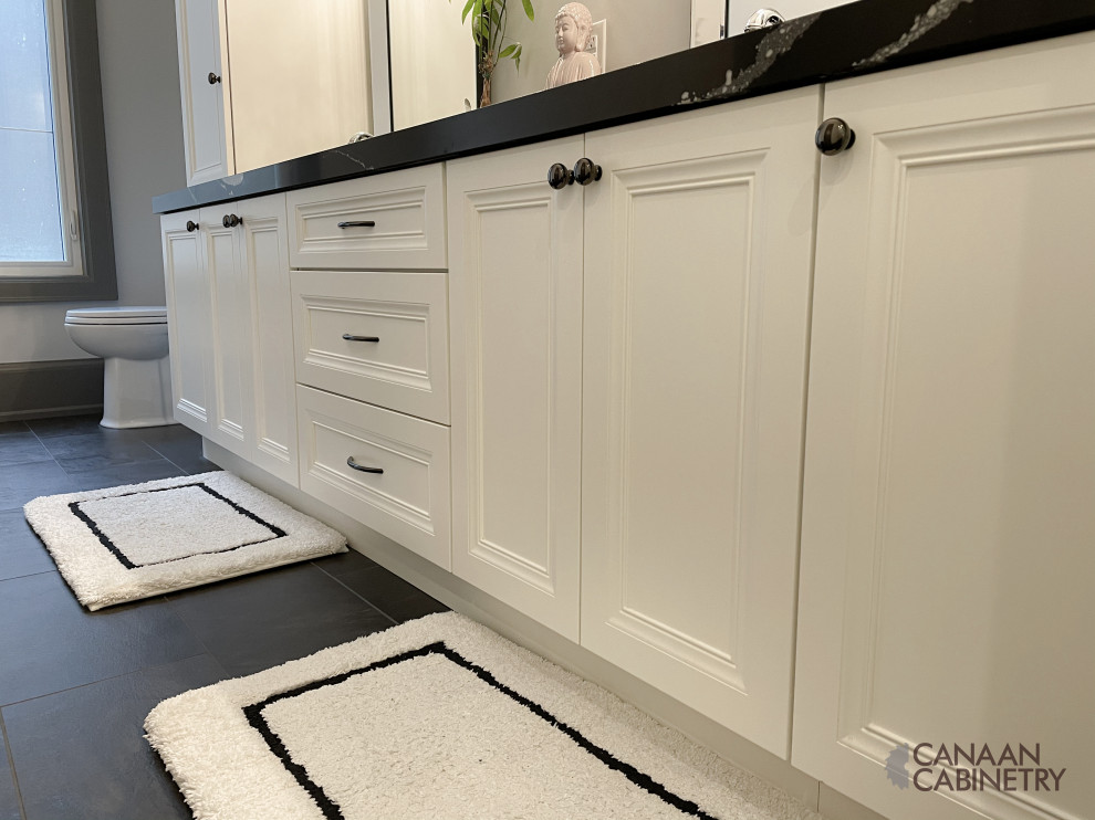 Home design - transitional home design idea in Toronto