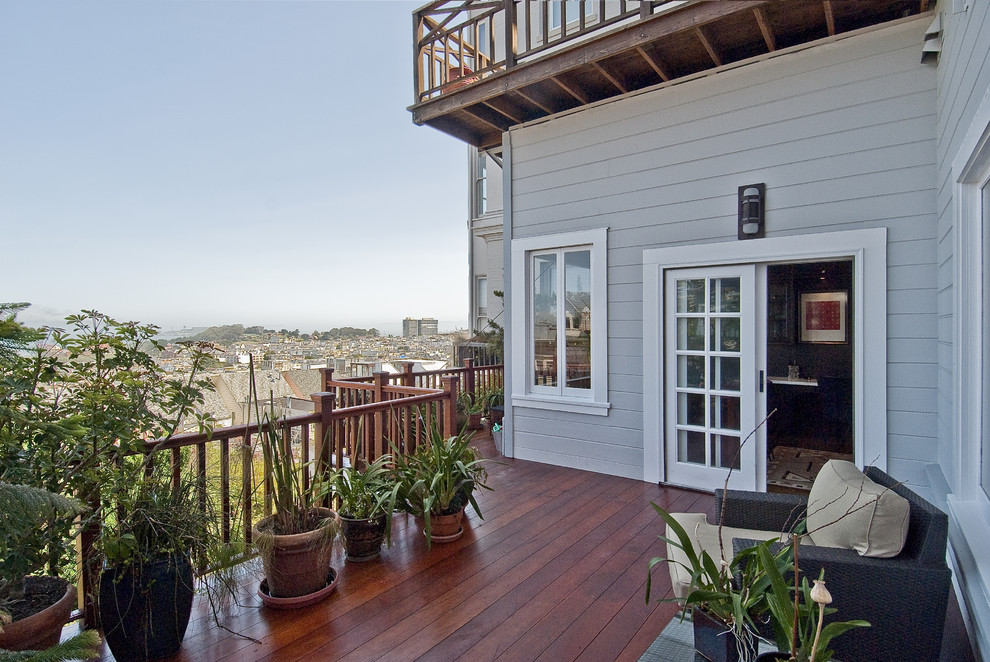 This is an example of a traditional balcony in San Francisco.