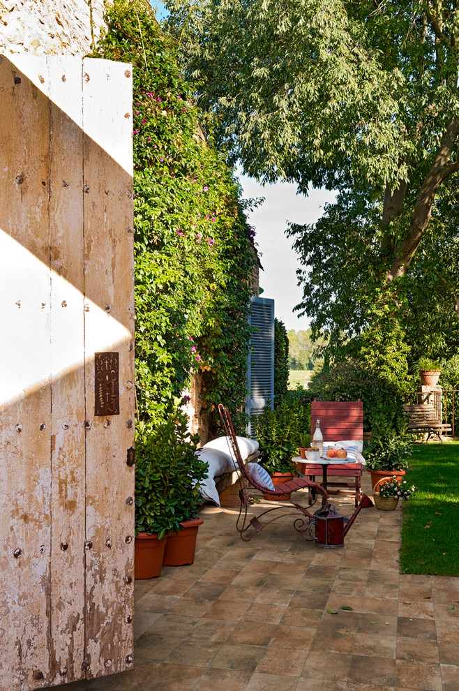 Design ideas for a country garden in Barcelona.