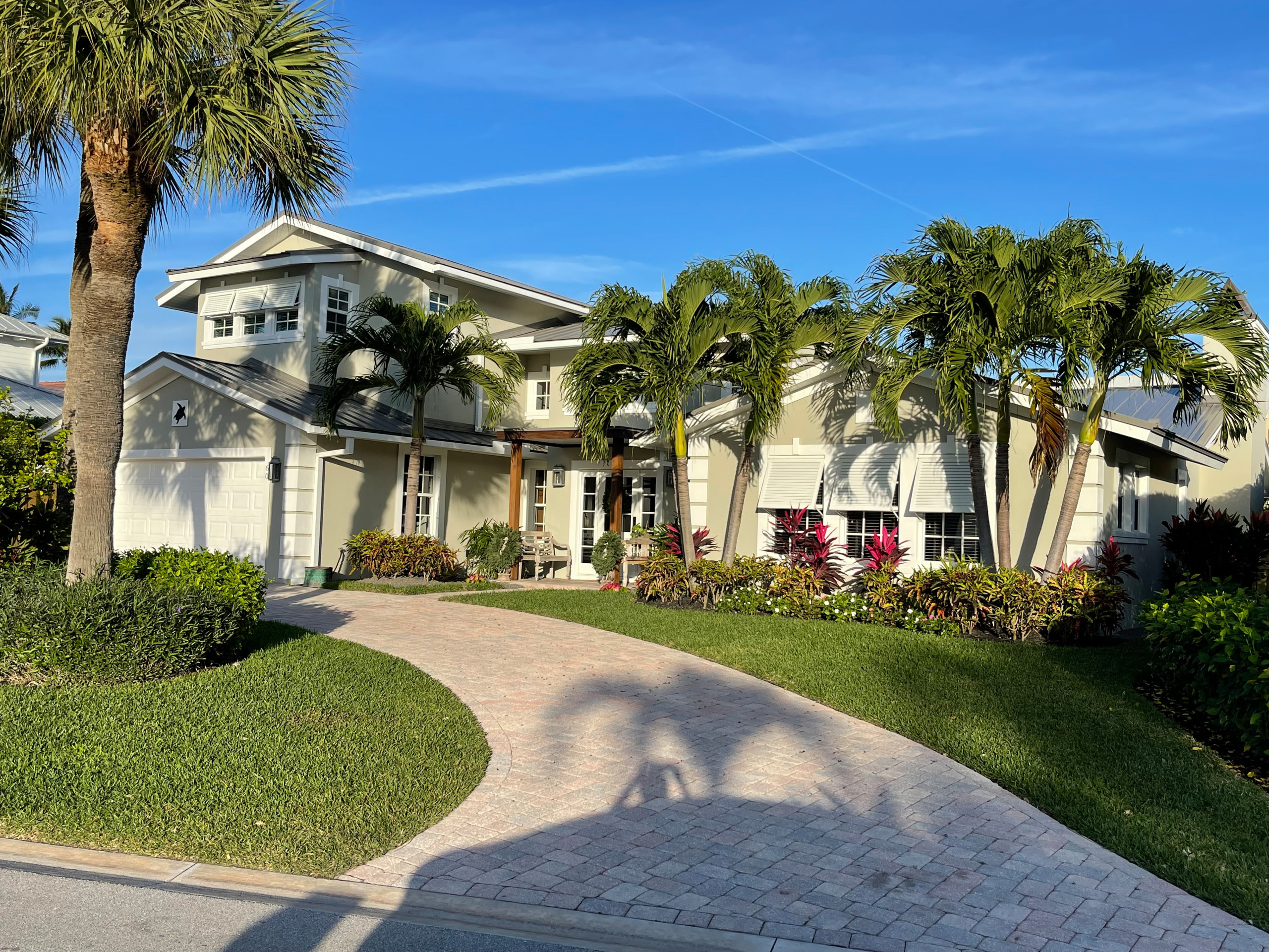 Beach Style Home in West Palm Beach, FL