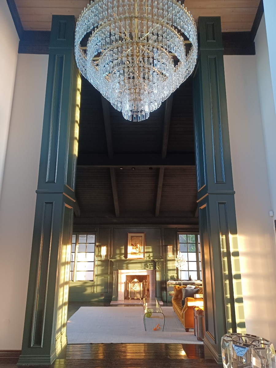 Beverly Hills Crest | Modern Luxury Tudor Home