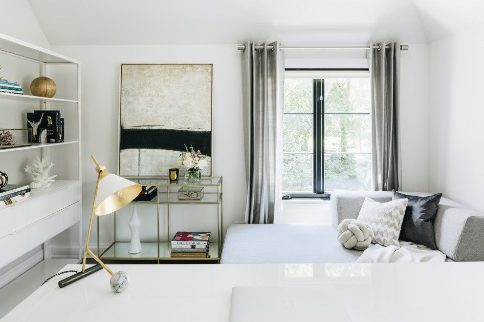 Example of a trendy home office design in New York