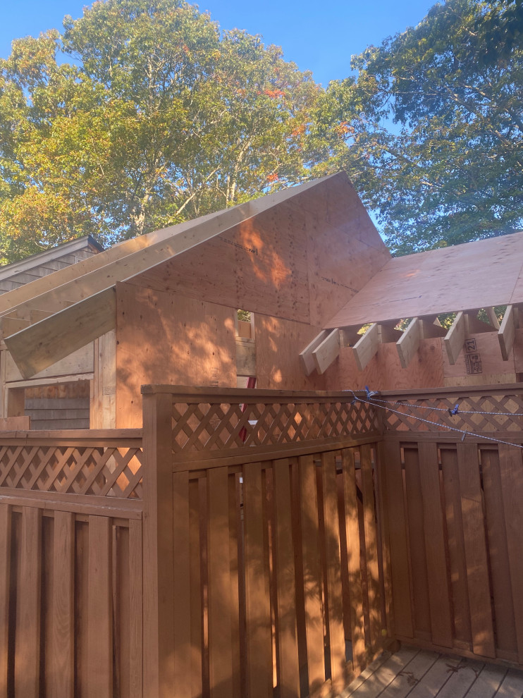 Addition to mid cape home