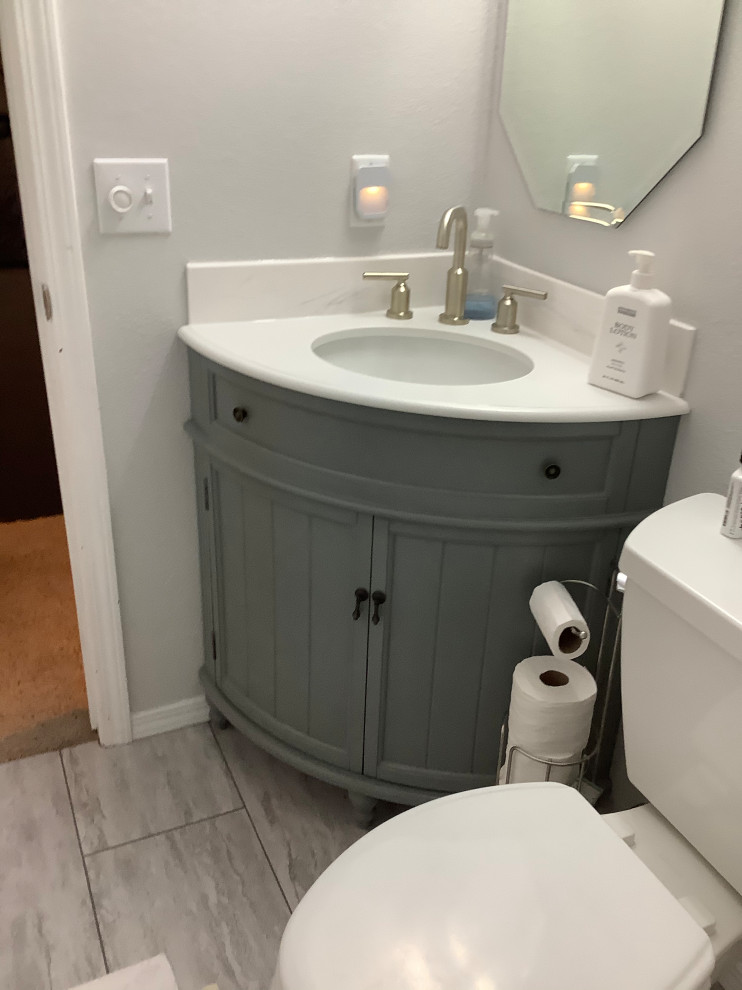 24 Triadsville Corner Shape White Bathroom Sink Vanity With