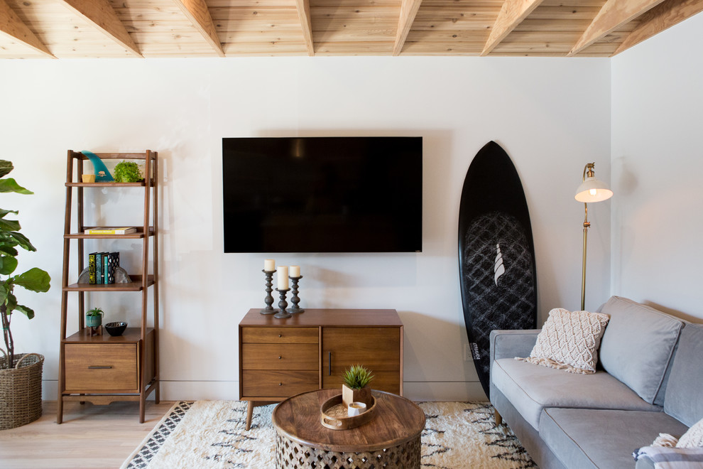 surf shack living room