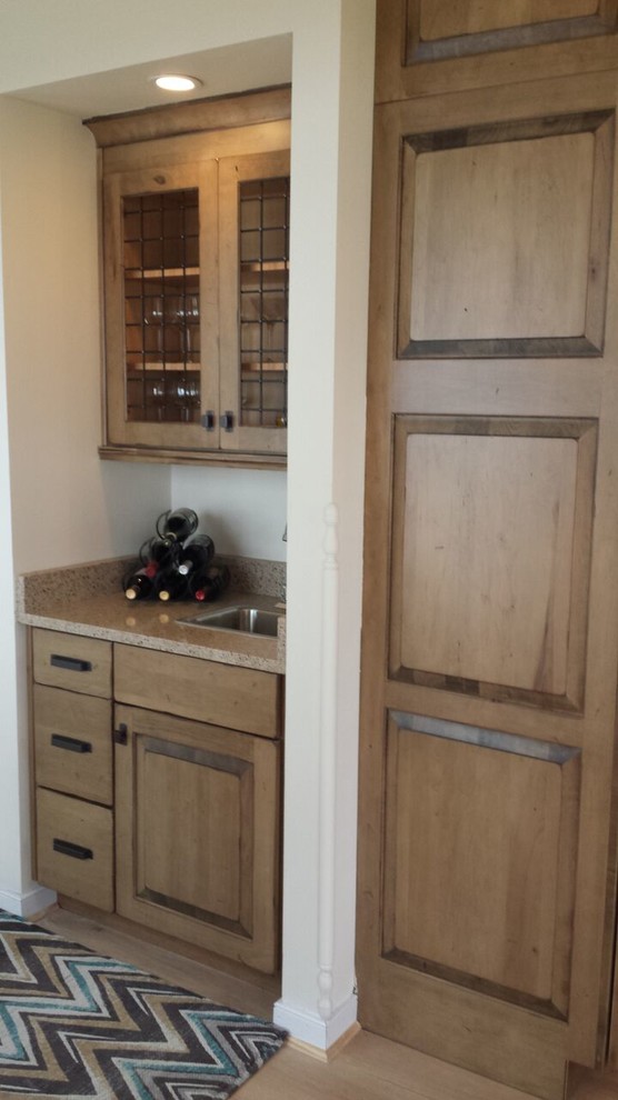 Transitional kitchen photo in Richmond