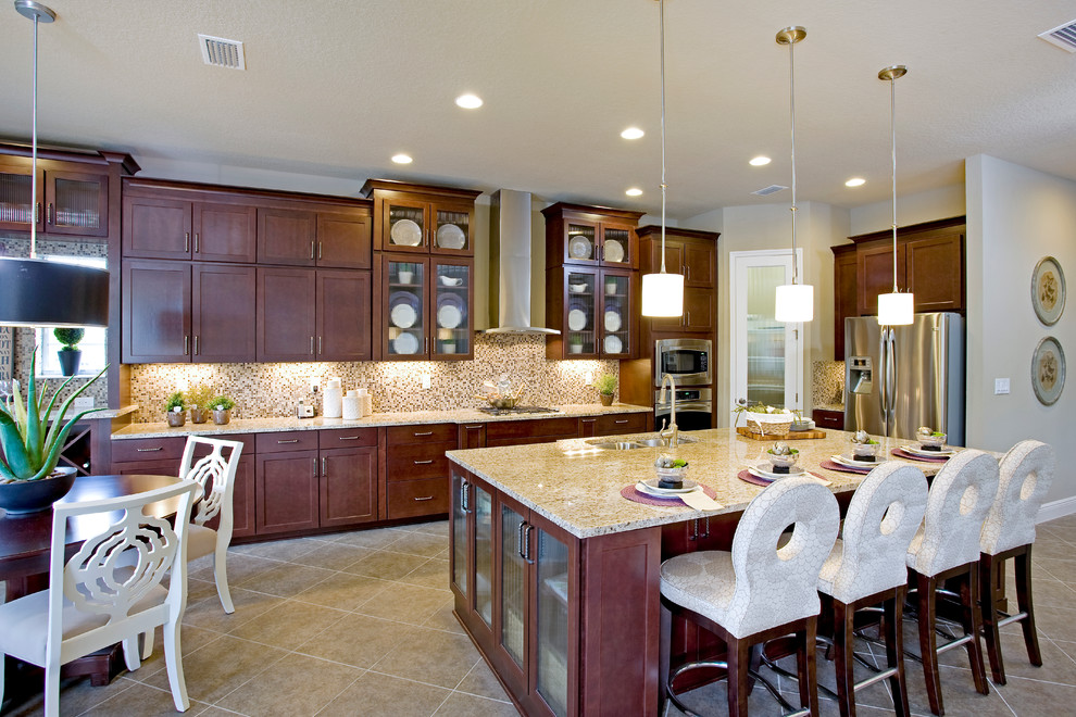 Transitional kitchen photo in Tampa