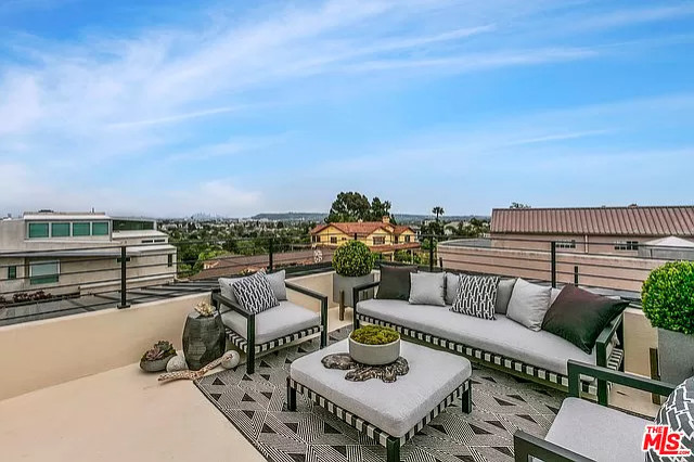 Mar Vista new construction
