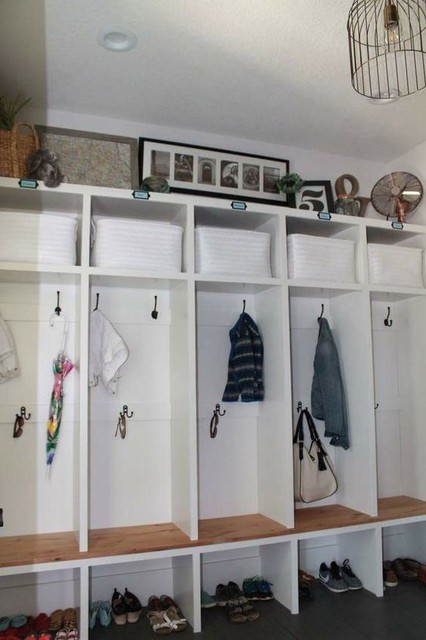 Mudroom amerikansk-craftsman-entre