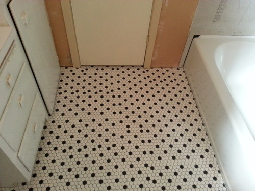 Bad Mosaic Hex Tile Install Tile Like This Before It S Awful Take A Look We Want Them To Redo But Re Not Sure That They Are Capable Of Doing Any Better The Second Time