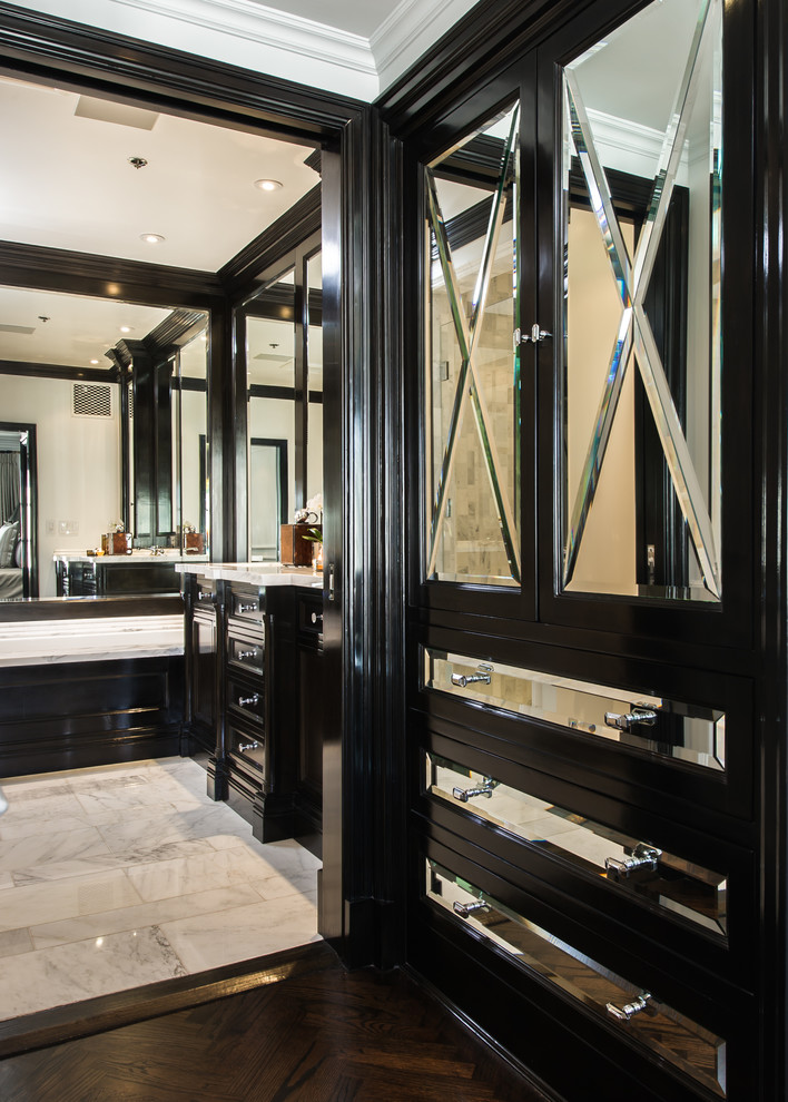 Photo of a transitional bathroom in Los Angeles.