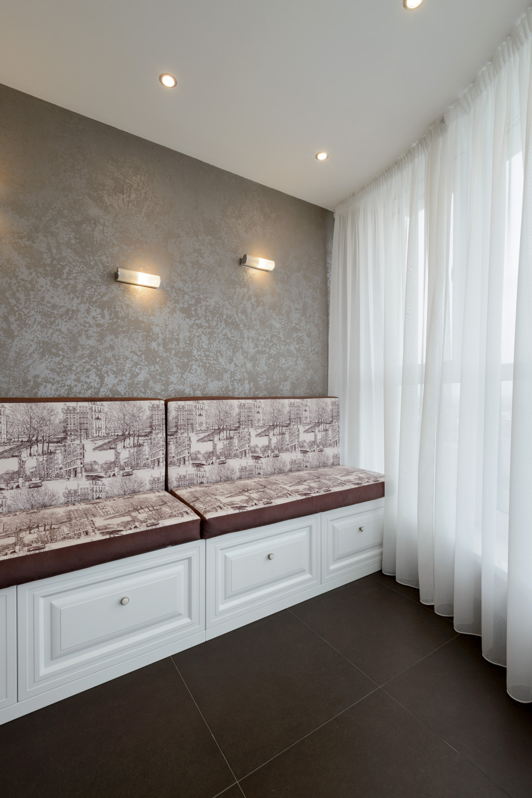 Трехкомнатная квартира-студия в современном стиле