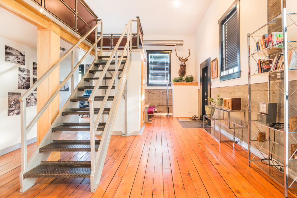 Design ideas for an industrial metal straight staircase in Denver with open risers.