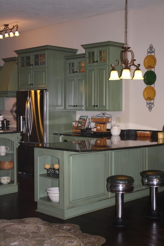 Inspiration for a transitional home design remodel in Indianapolis