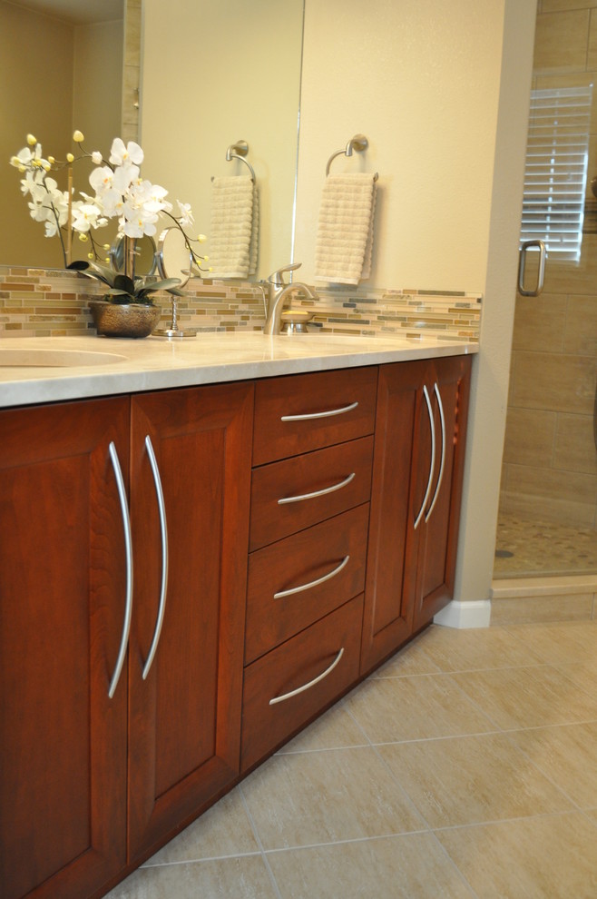 Example of a transitional bathroom design in Seattle