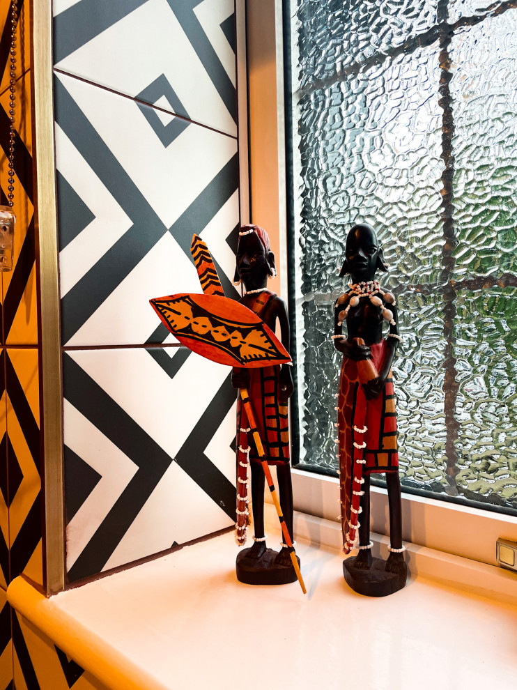 African inspired cloakroom