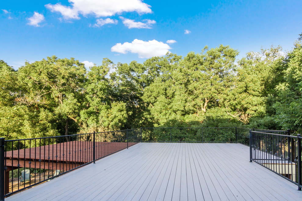 Inspiration for a transitional home design remodel in Austin