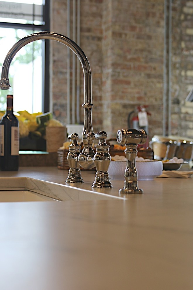 Inspiration for a transitional kitchen remodel in Chicago