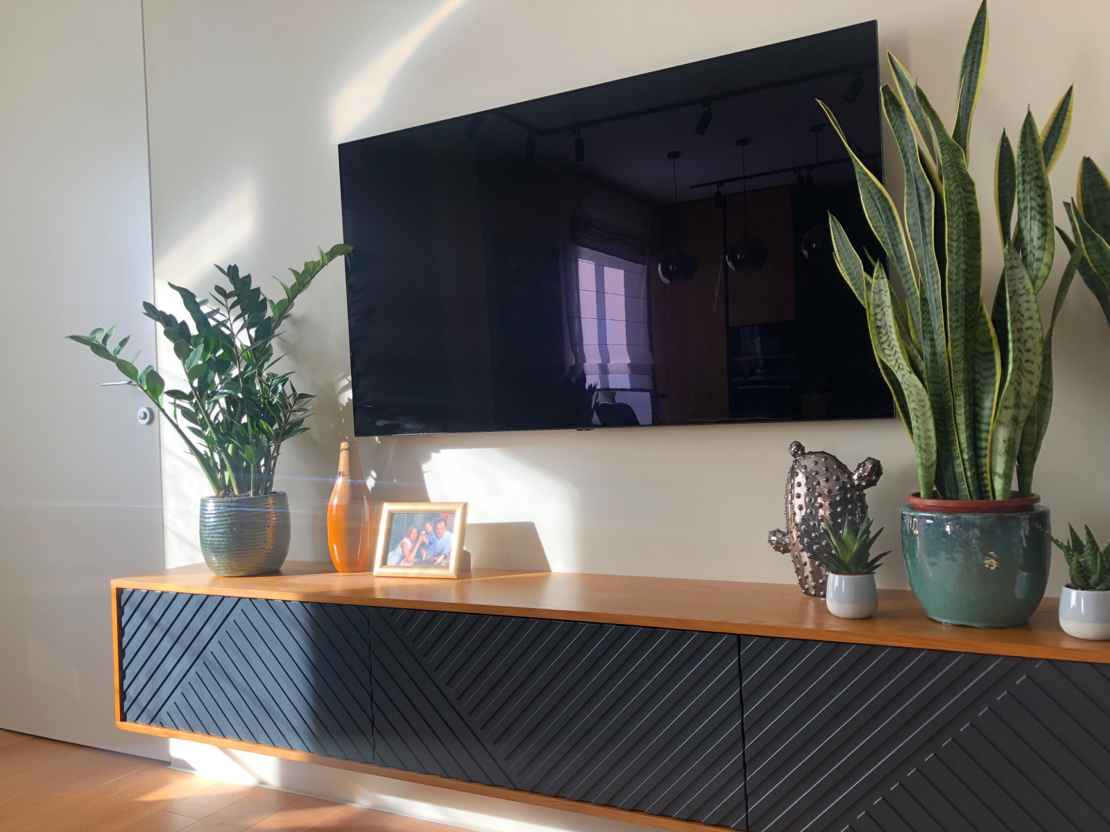 дизайн - проект квартиры 84 м2 с гостиной 42 м2