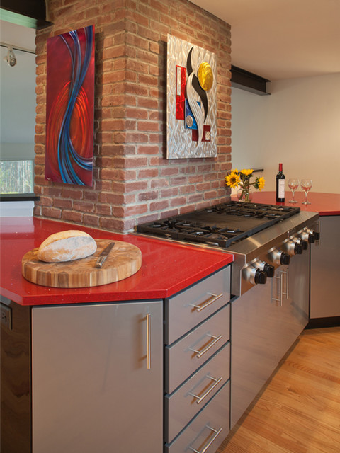 Brick Chimney gets Cooking - Modern - Kitchen - Detroit - by DreamMaker