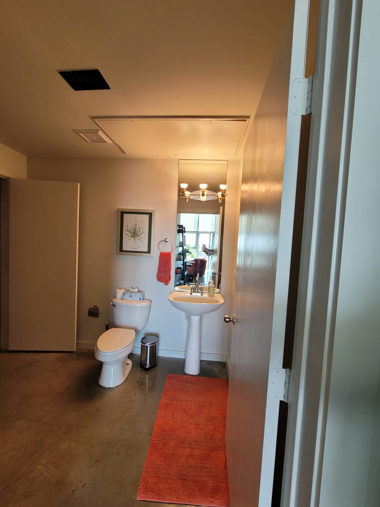 Midtown Powder Bath / Utility Room
