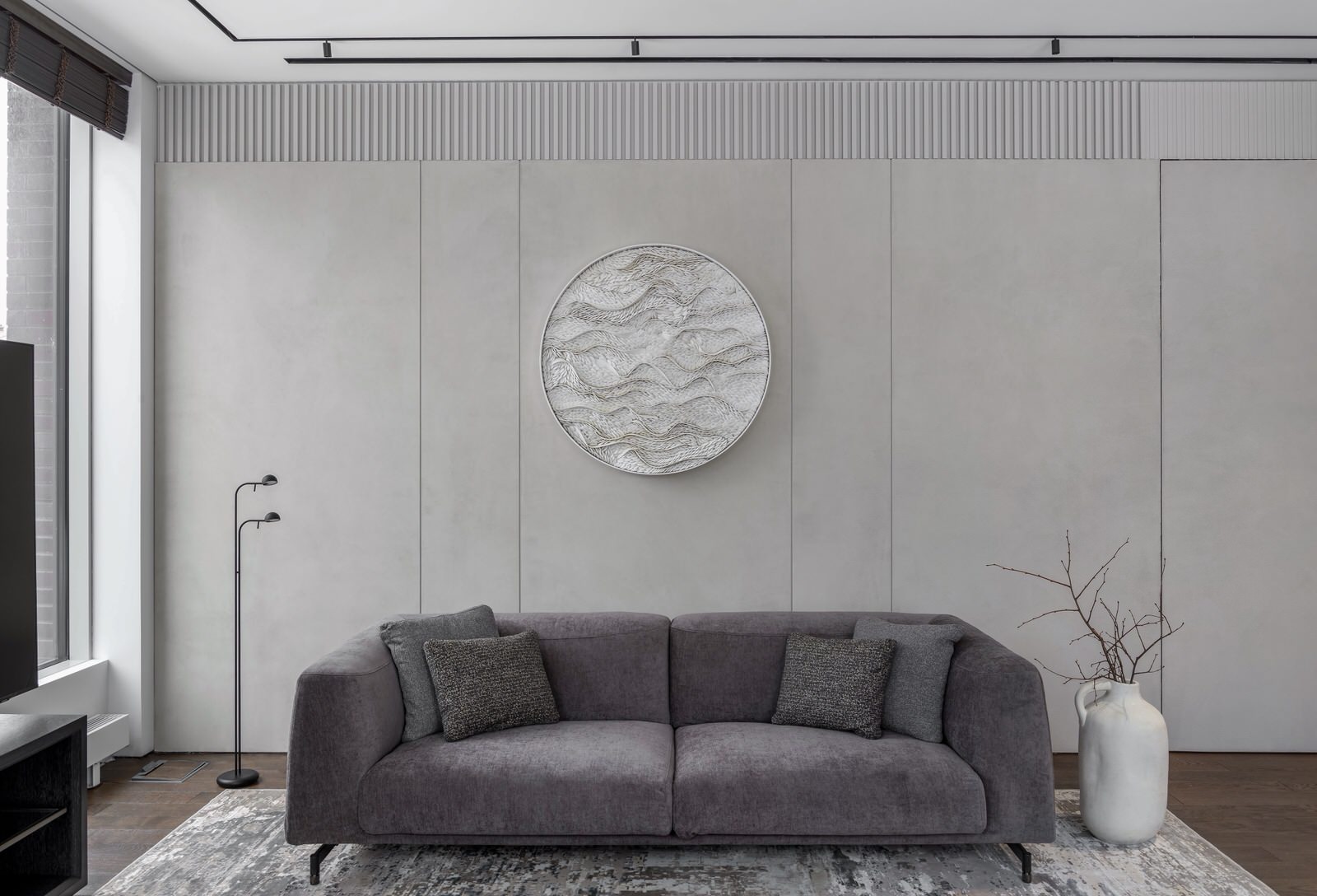 Панно из белой глины (арт-объект)