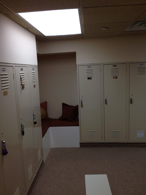 Help !!!!! . Need help on ladies golf locker room.redo