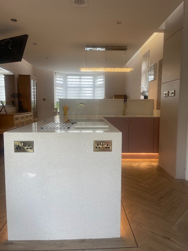 The Burbage Kitchen - Sodermalm - RRP £16,000 - Luxe Price £13,500